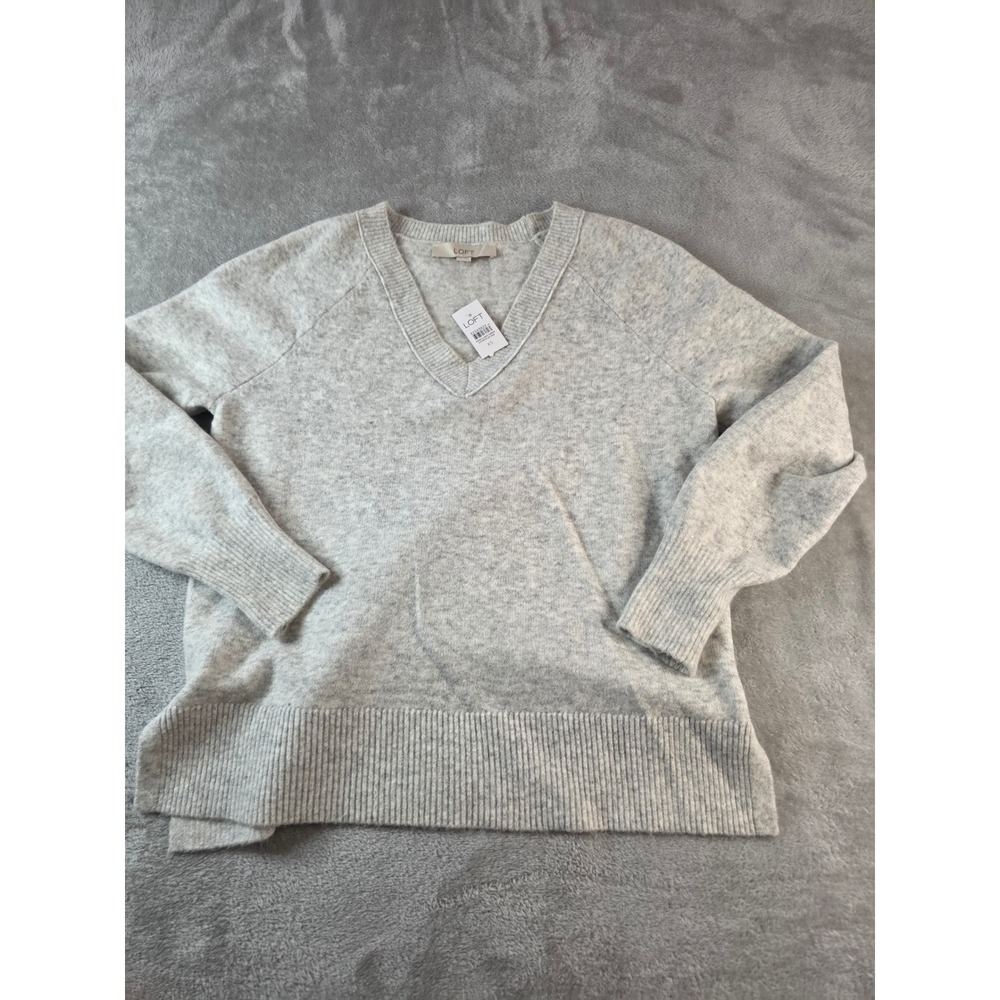 LOFT Sweater Women XS Gray V-Neck Long Sleeve Knit Pullover